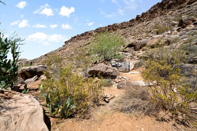 690 W Escalante Dr St George UT 84790 US