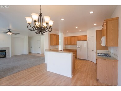 1327 Primrose Ln, Forest Grove, OR 97116 - photo 6