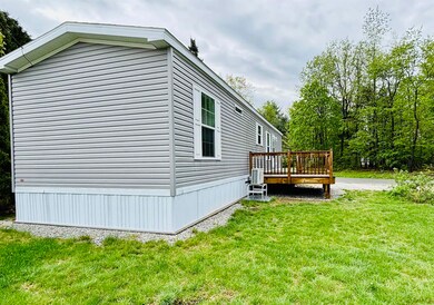 545 Elm St unit 6, Milford, NH 03055 - photo 3