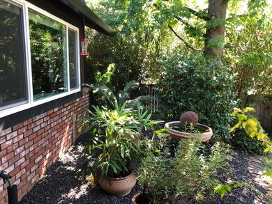 2221 Jessica Way, Redding, CA 96002 - photo 3