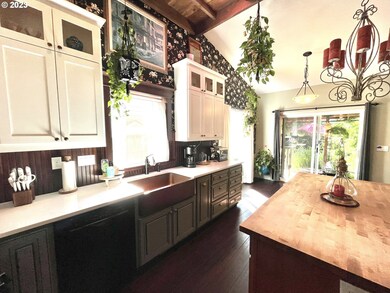 1156 35th Ave, Forest Grove, OR 97116 - photo 4