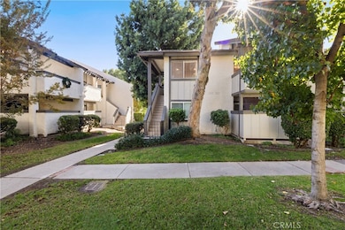 1346 E Hillcrest Dr unit 49, Thousand Oaks, CA 91362 - photo 3