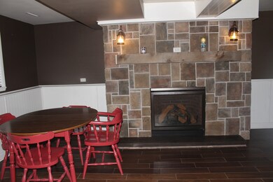 11S524 Walter Ln, Naperville, IL 60564 - photo 4