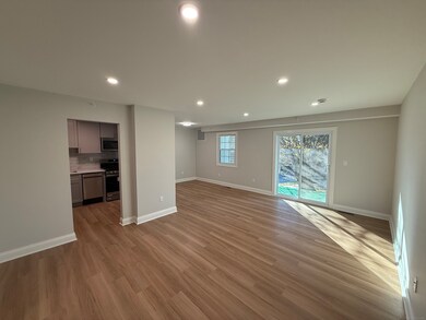 50 Greenhouse Rd unit 42A, Bridgeport, CT 06606 - photo 6