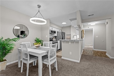 502 Thorncliff Dr unit 104, Newport News, VA 23608 - photo 3