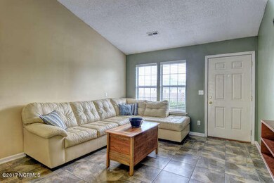 5004 Weybridge Ln Wilmington-small-005-4