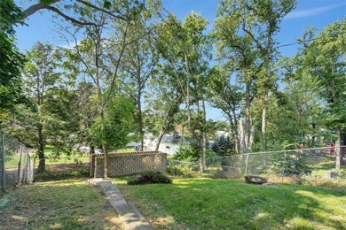 3821 Bever Ave SE, Cedar Rapids, IA 52403 - photo 4