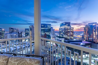 Large Corner Balcony