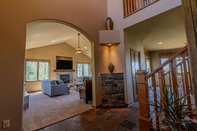 4962 Highwood Cir, Middleton, WI 53562 - photo 3