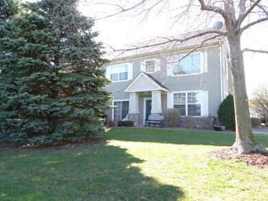 Quiet end of the road end-unit townhome with great