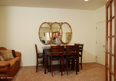 Dining Room 4983 WEB