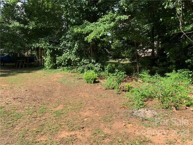 109 Arbor Dr, Statesville, NC 28677 - photo 2