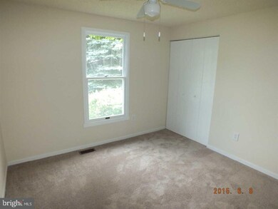 14 Cedar Ln, Stewartstown, PA 17363 - photo 6