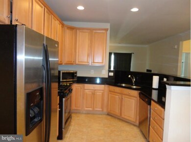 9712 Handerson Place unit 302, Manassas Park, VA 20111 - photo 2