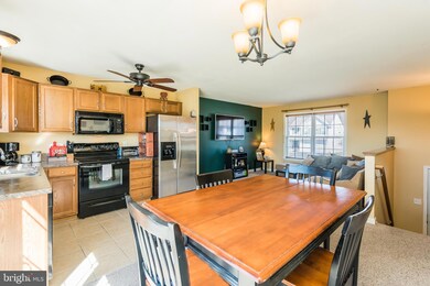 3853 Mountain Shadow Cir, Fayetteville, PA 17222 - photo 6