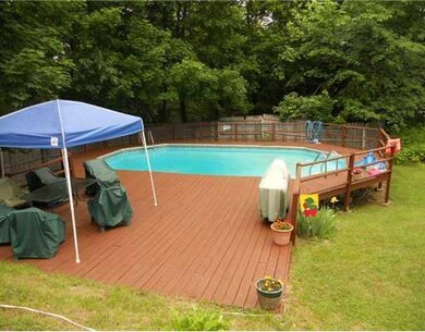 Swimming Pool/Hot Tub/Sauna.