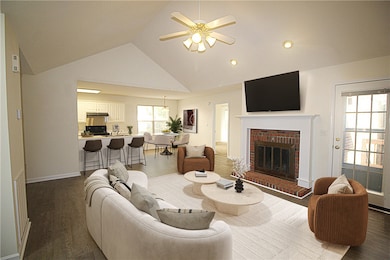 9 Woodbridge Cir, Anderson, SC 29621 - photo 2