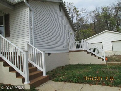 1371 Henshaw Rd, Bunker Hill, WV 25413 - photo 3