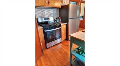 35 Faxon St unit 2, Newton, MA 02458 - photo 4