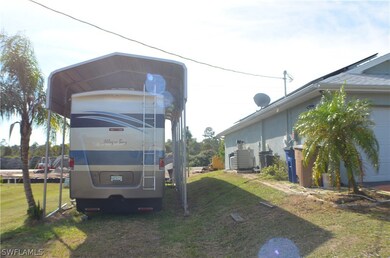 402 Conlee St, Lehigh Acres, FL 33974 - photo 4