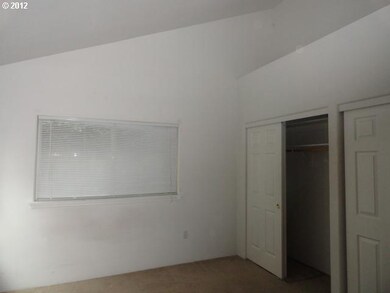 531 Mountain View Dr, Central Point, OR 97502 - photo 7