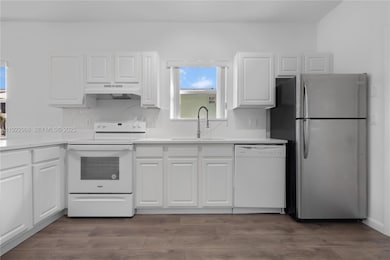 5610 SW 43rd St, Davie, FL 33314 - photo 4