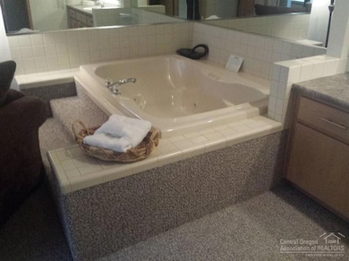 57383 Beaver Dr unit 35 D1, Bend, OR 97707 - photo 7