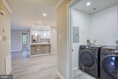 1025 Gardenview Loop unit 201, Woodbridge, VA 22191 - photo 7