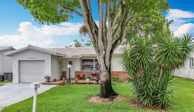 FRONT OF HOUSE-LAUDERDALE WEST ADMIRAL MODEL