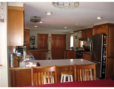 331 Clay Hill Rd, Cape Neddick, ME 03902 - photo 5