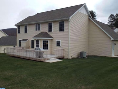 16 Country Club Rd, Ashland, PA 17921 - photo 2