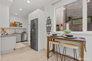 716 11th Ave E unit A, Seattle, WA 98102 - photo 6