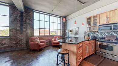1301 Market St Chattanooga TN 37402 (7 o