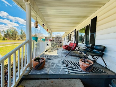 147 S 7th St NE, Cedar Springs, MI 49319 - photo 2