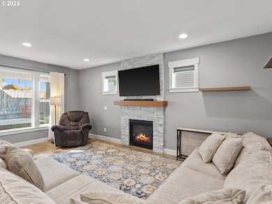 38323 Juniper St, Sandy, OR 97055 - photo 7