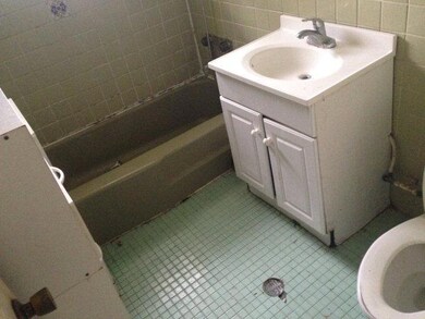 612 Ebony St, San Juan, TX 78589 - photo 2