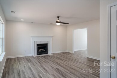 1242 Winding Path Rd, Clover, SC 29710 - photo 3