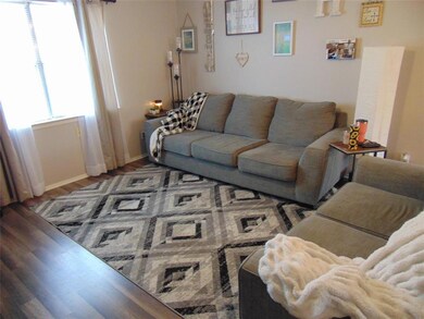 703 W Mulberry St, Decatur, TX 76234 - photo 5