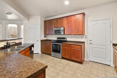 8102 Jalane Park, San Antonio, TX 78255 - photo 4
