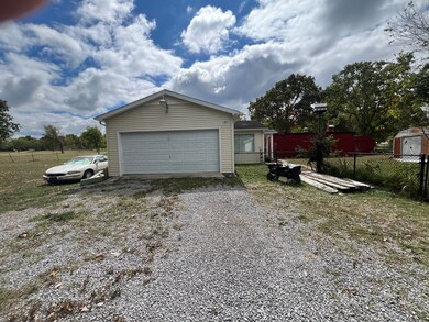 211 Woodland Dr, Shelbyville, TN 37160 - photo 5