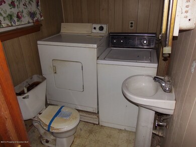 1305 Preston Place, Scranton, PA 18504 - photo 5