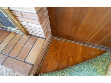 3490 Hyacinth St, Eugene, OR 97404 - photo 6