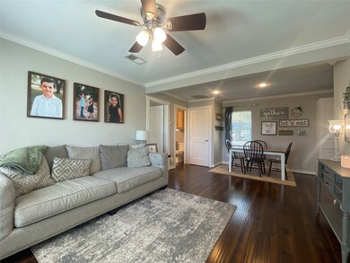 504 James St, Tomball, TX 77375 - photo 7