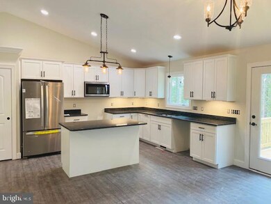 12454 Stonehouse Mountain Rd, Culpeper, VA 22701 - photo 4