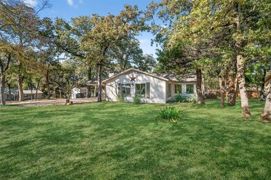 329 Comanche Dr, Gainesville, TX 76240 - photo 5