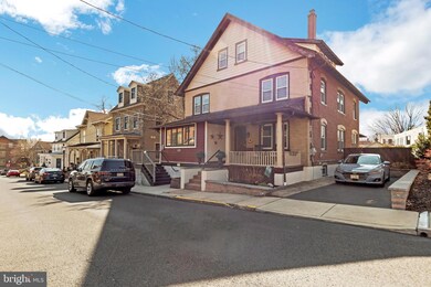 64 S Hamilton St, Doylestown, PA 18901 - photo 4