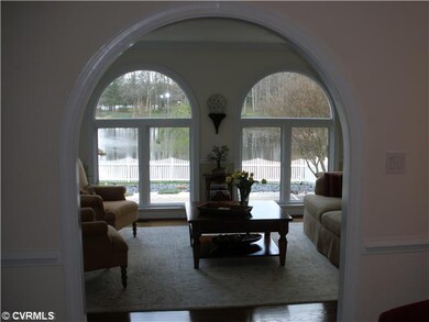 Den/Family/Great Room - Note the Architectural Det