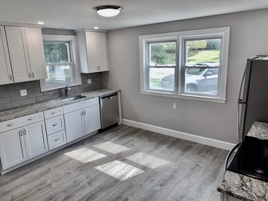 284 Webster St unit 1, Needham Heights, MA 02494 - photo 2