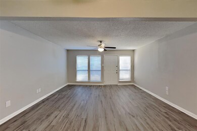 512 N Winding Oaks Dr, Wylie, TX 75098 - photo 4