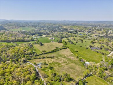 4976 Stewart Rd, Tunnel Hill, GA 30755 - photo 2